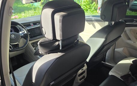 Volkswagen Tiguan II, 2017 год, 3 200 000 рублей, 7 фотография