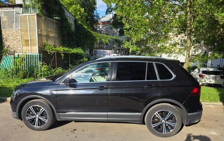 Volkswagen Tiguan II, 2017 год, 3 200 000 рублей, 2 фотография