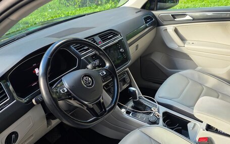 Volkswagen Tiguan II, 2017 год, 3 200 000 рублей, 9 фотография