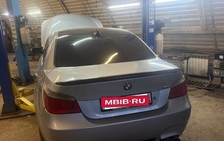 BMW 5 серия, 2005 год, 1 000 000 рублей, 7 фотография