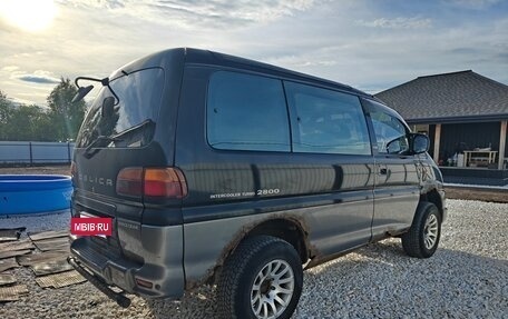 Mitsubishi Delica IV, 1997 год, 420 000 рублей, 4 фотография