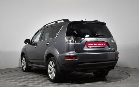 Mitsubishi Outlander III рестайлинг 3, 2011 год, 1 690 000 рублей, 8 фотография