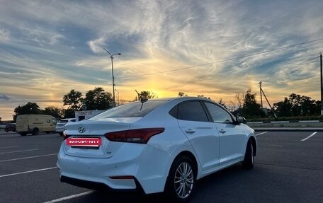 Hyundai Solaris II рестайлинг, 2017 год, 1 330 000 рублей, 3 фотография