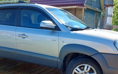 Hyundai Tucson III, 2005 год, 950 000 рублей, 2 фотография