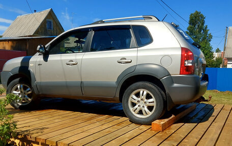 Hyundai Tucson III, 2005 год, 950 000 рублей, 4 фотография