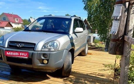 Hyundai Tucson III, 2005 год, 950 000 рублей, 3 фотография