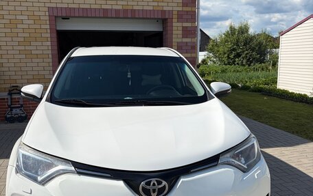 Toyota RAV4, 2016 год, 2 200 000 рублей, 2 фотография