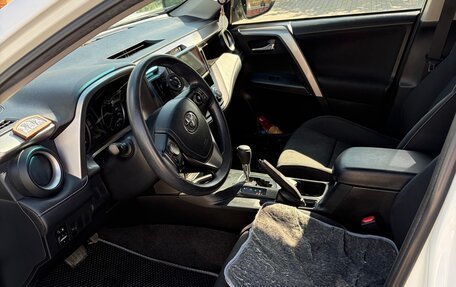 Toyota RAV4, 2016 год, 2 200 000 рублей, 5 фотография