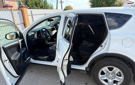 Toyota RAV4, 2016 год, 2 200 000 рублей, 9 фотография
