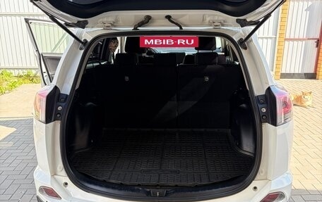 Toyota RAV4, 2016 год, 2 200 000 рублей, 7 фотография