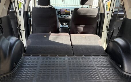 Toyota RAV4, 2016 год, 2 200 000 рублей, 18 фотография