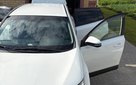 Toyota RAV4, 2016 год, 2 200 000 рублей, 31 фотография