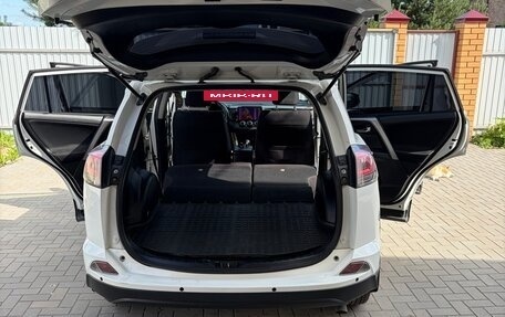 Toyota RAV4, 2016 год, 2 200 000 рублей, 22 фотография