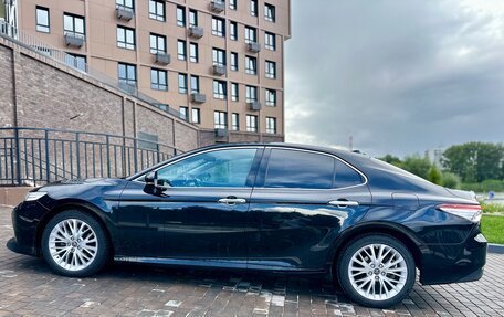 Toyota Camry, 2019 год, 2 950 000 рублей, 3 фотография