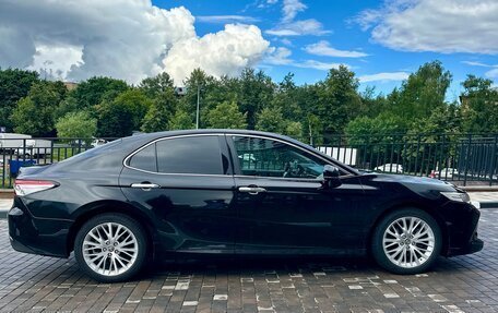 Toyota Camry, 2019 год, 2 950 000 рублей, 2 фотография