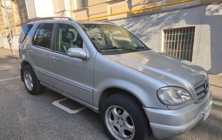 Mercedes-Benz M-Класс, 2000 год, 1 000 000 рублей, 2 фотография