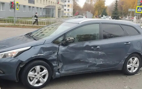 KIA cee'd III, 2014 год, 300 000 рублей, 2 фотография