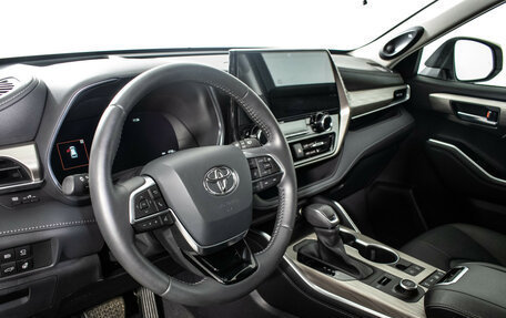Toyota Highlander, 2025 год, 5 235 000 рублей, 16 фотография