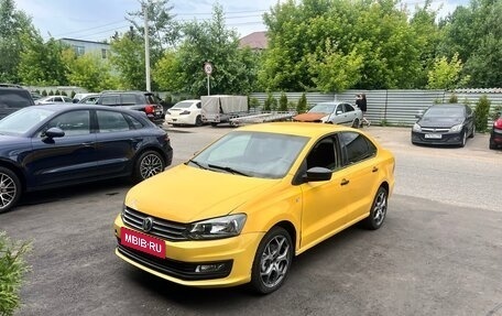 Volkswagen Polo VI (EU Market), 2017 год, 410 000 рублей, 4 фотография