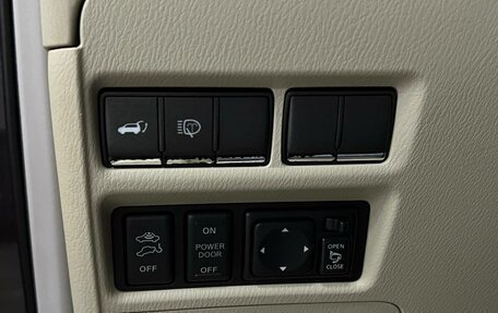 Nissan Patrol, 2011 год, 2 650 000 рублей, 23 фотография
