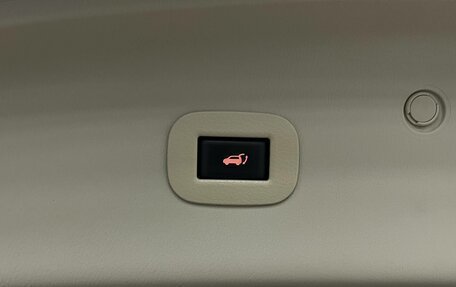 Nissan Patrol, 2011 год, 2 650 000 рублей, 31 фотография