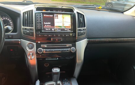 Toyota Land Cruiser 200, 2012 год, 3 300 000 рублей, 17 фотография