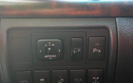 Toyota Land Cruiser 200, 2012 год, 3 300 000 рублей, 18 фотография
