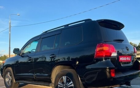 Toyota Land Cruiser 200, 2012 год, 3 300 000 рублей, 7 фотография