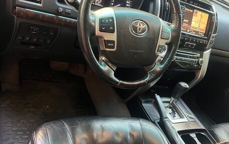 Toyota Land Cruiser 200, 2012 год, 3 300 000 рублей, 20 фотография