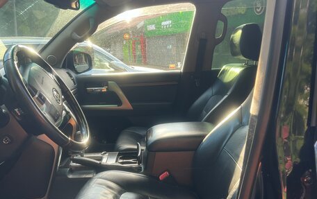 Toyota Land Cruiser 200, 2012 год, 3 300 000 рублей, 25 фотография