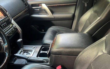 Toyota Land Cruiser 200, 2012 год, 3 300 000 рублей, 21 фотография