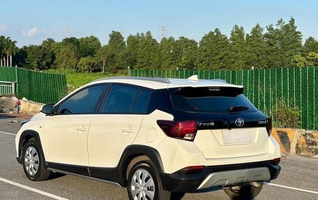 Toyota Yaris XP150 рестайлинг, 2021 год, 1 030 000 рублей, 3 фотография