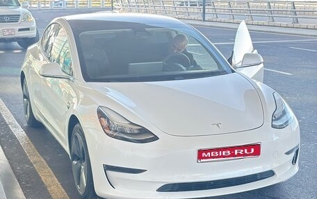 Tesla Model 3 I, 2019 год, 1 800 000 рублей, 1 фотография