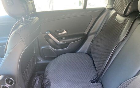 Mercedes-Benz CLA, 2019 год, 2 500 000 рублей, 9 фотография