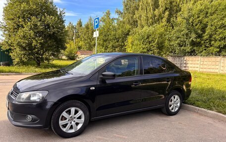 Volkswagen Polo VI (EU Market), 2011 год, 745 000 рублей, 2 фотография