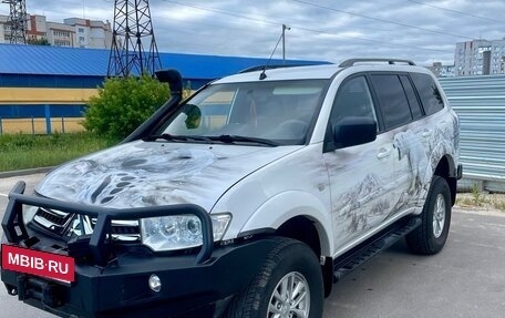 Mitsubishi Pajero Sport II рестайлинг, 2014 год, 2 150 000 рублей, 3 фотография