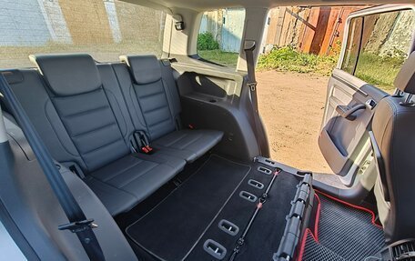 Volkswagen Touran III, 2015 год, 1 240 000 рублей, 11 фотография