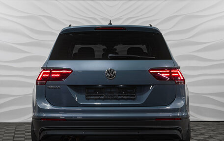 Volkswagen Tiguan II, 2019 год, 2 300 000 рублей, 5 фотография