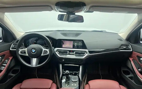 BMW 3 серия, 2022 год, 2 884 000 рублей, 11 фотография