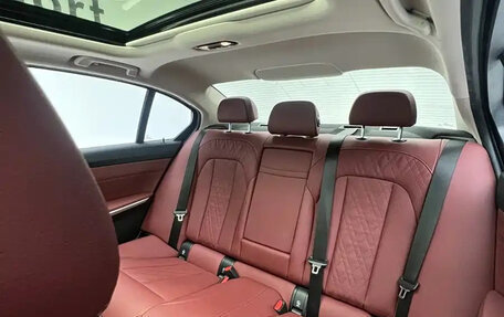 BMW 3 серия, 2022 год, 2 884 000 рублей, 21 фотография