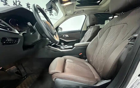 BMW 3 серия, 2022 год, 2 673 000 рублей, 10 фотография