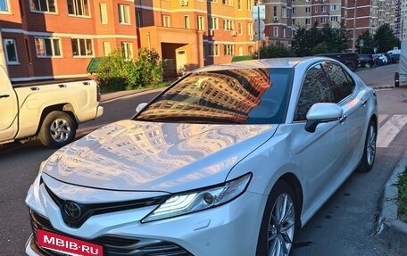 Toyota Camry, 2018 год, 2 650 000 рублей, 18 фотография
