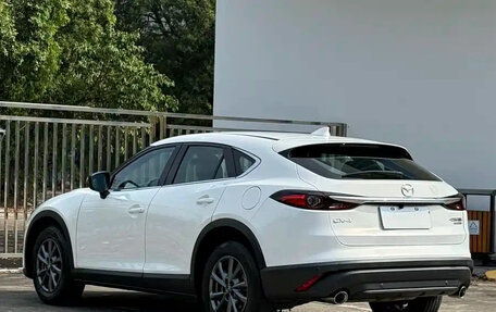 Mazda CX-4, 2022 год, 1 741 000 рублей, 4 фотография