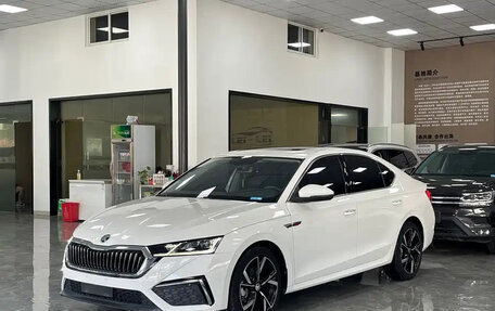 Skoda Octavia IV, 2022 год, 2 186 000 рублей, 1 фотография