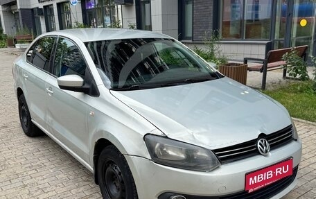 Volkswagen Polo VI (EU Market), 2012 год, 350 000 рублей, 1 фотография