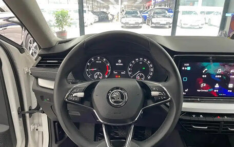 Skoda Octavia IV, 2022 год, 2 186 000 рублей, 9 фотография