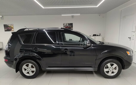 Mitsubishi Outlander III рестайлинг 3, 2011 год, 1 025 000 рублей, 4 фотография