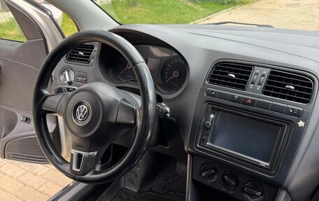 Volkswagen Polo VI (EU Market), 2012 год, 350 000 рублей, 13 фотография