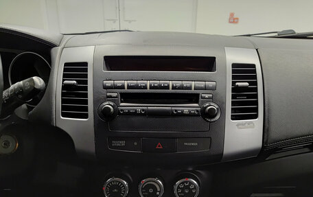 Mitsubishi Outlander III рестайлинг 3, 2011 год, 1 025 000 рублей, 15 фотография