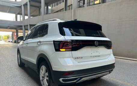 Volkswagen T-Cross I, 2023 год, 1 573 000 рублей, 4 фотография